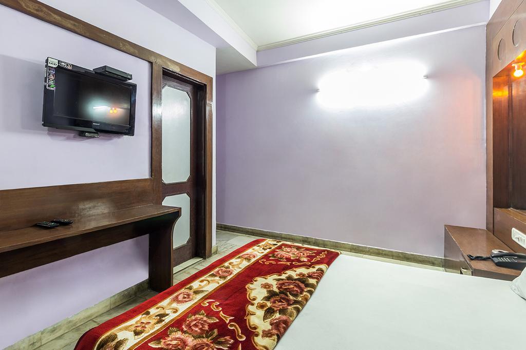 Sahara International Deluxe Hotel นิวเดลี ภายนอก รูปภาพ